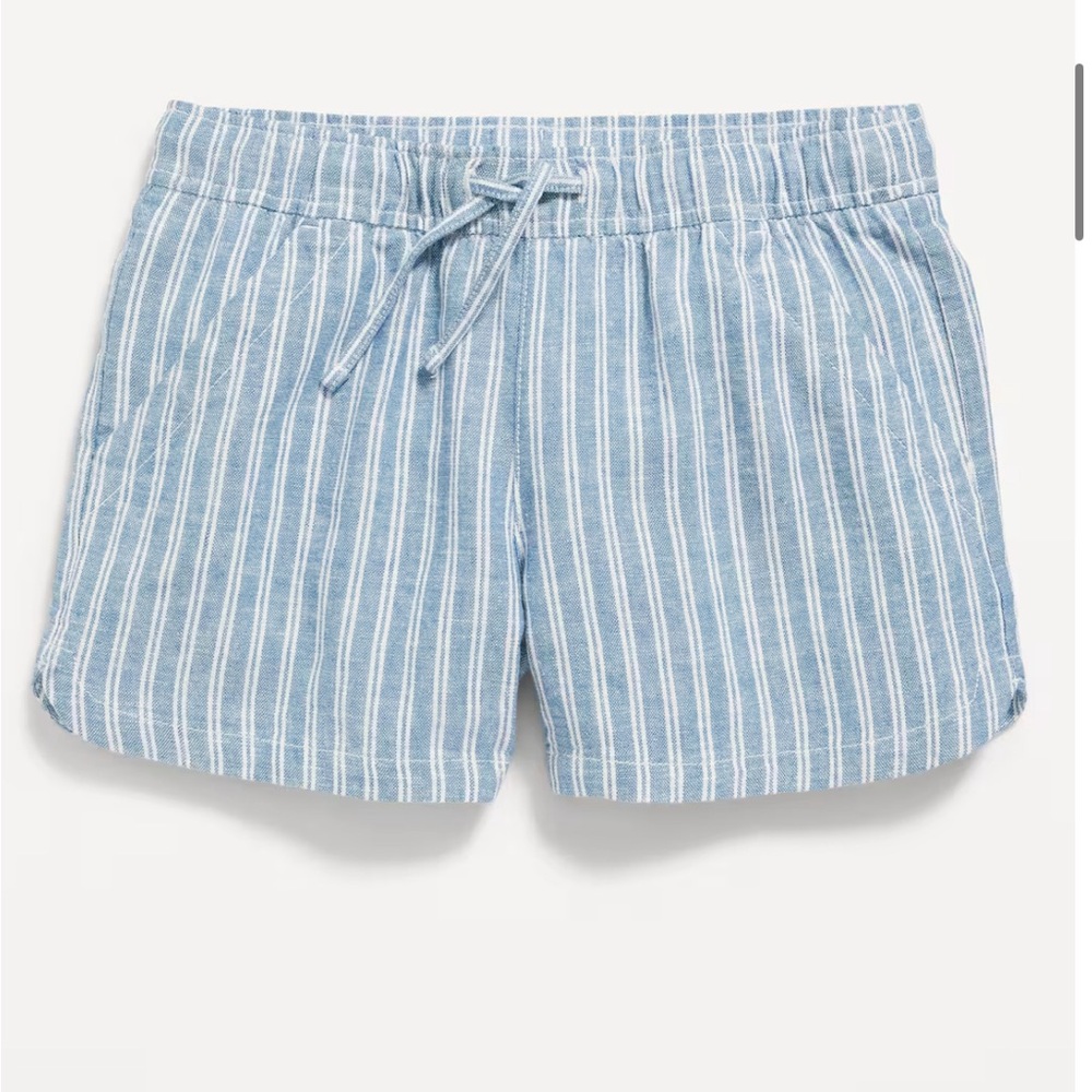 Girls Old Navy shorts, size medium